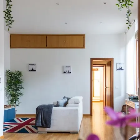 Number 3 Charming Old Town *