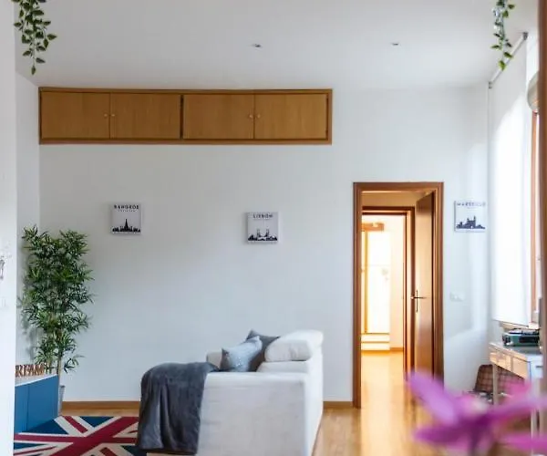 Number 3 Charming Old Town *